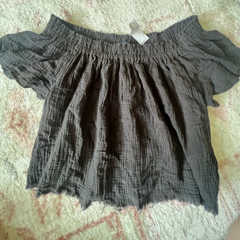 Raw edged gauze top